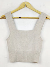 Buy online pre-used pre-loved 100% authentic & Original branded H&M (WCT-605) available in Pakistan. Top international brands avilable.